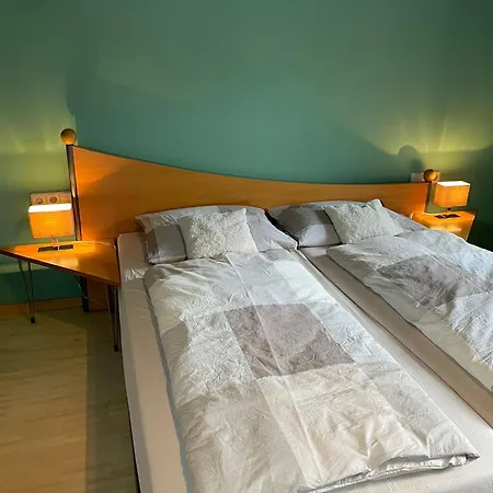 Gaestezimmer Mit Eigenem Bad Und Balkon Im Herzen Von - Nahe Ffm Homestay szállás Langen