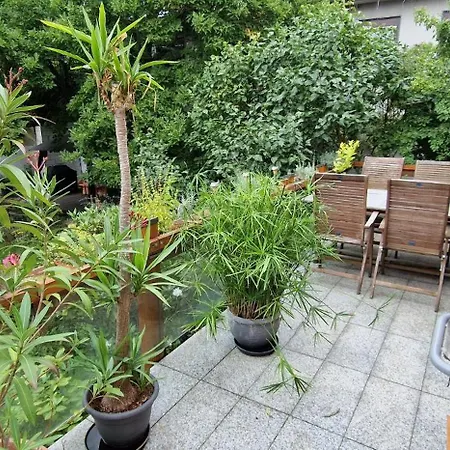 Gaestezimmer Mit Eigenem Bad Und Balkon Im Herzen Von - Nahe Ffm Kwatera prywatna Langen (Hessen)