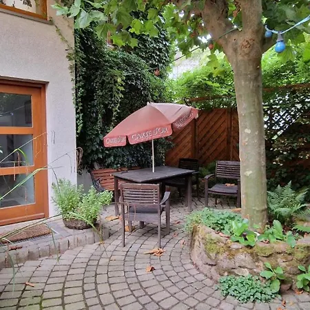 Gaestezimmer Mit Eigenem Bad Und Balkon Im Herzen Von - Nahe Ffm Homestay szállás Langen